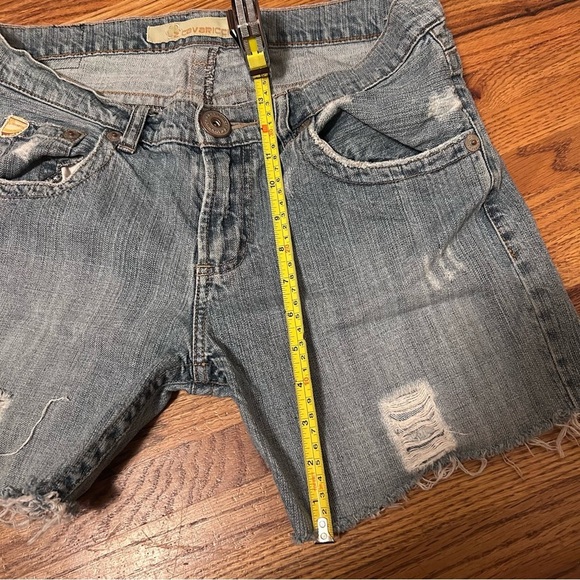 Z Cavaricci Cut Off Grey Denim Jean Shorts Thrashed Holes Ripped 32 in waist - Picture 10 of 10